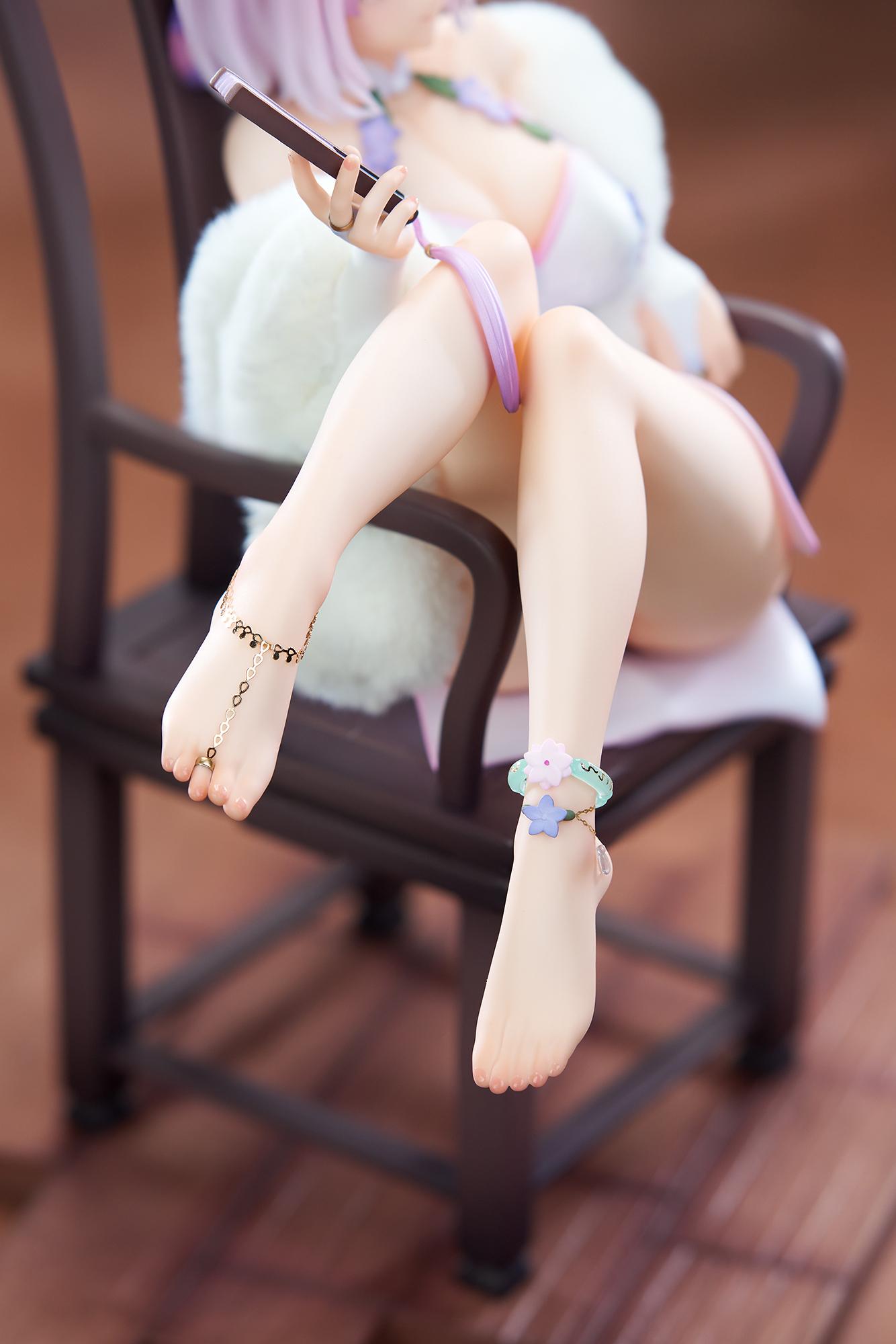 GRIDMAN UNIVERSE Akane Shinjo Chinese Dress Ver. 1/7 Scale Figure