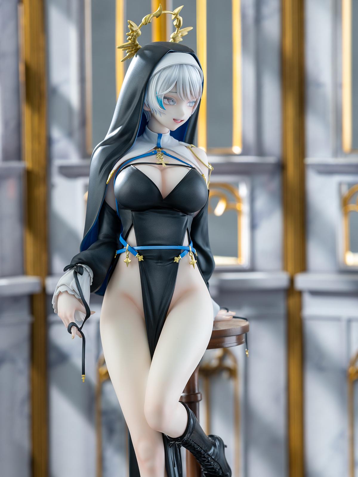 SISTER ANASTASIA DELUXE EDITION 1/6 Scale Figure