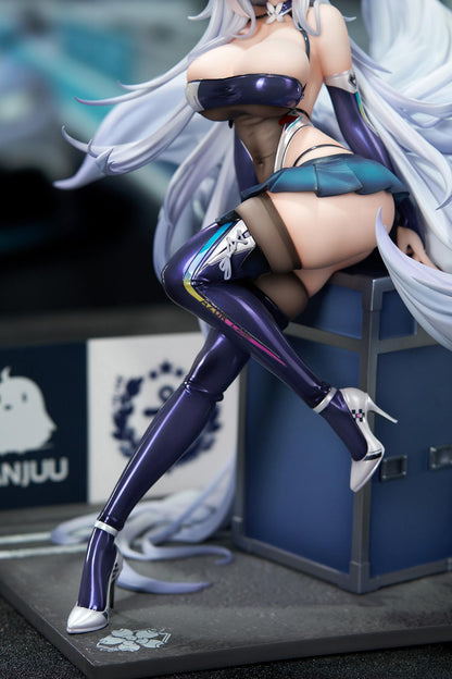 Azur Lane Shinano Moonlit Chrome Ver. LED Acrylic Display Base Bundled Special Edition 1/7 Scale Figure