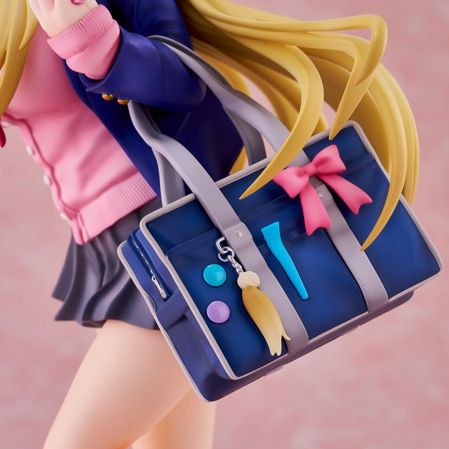 Dosanko Gal is Mega Cute – Minami Fuyuki 1/6 Scale Figure