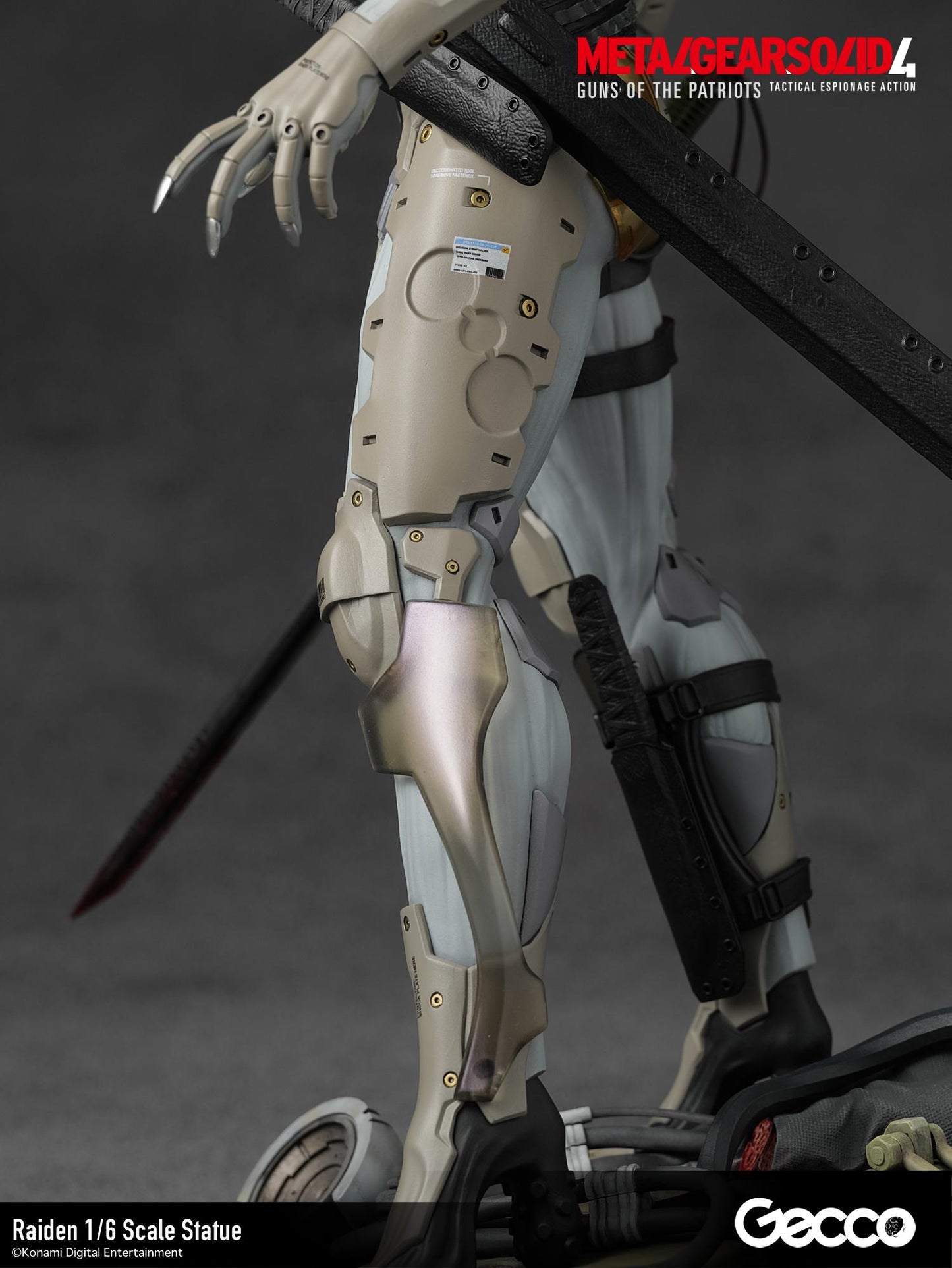 METAL GEAR SOLID 4 GUNS OF THE PATRIOTS, Raiden 1/6 Scale Statue