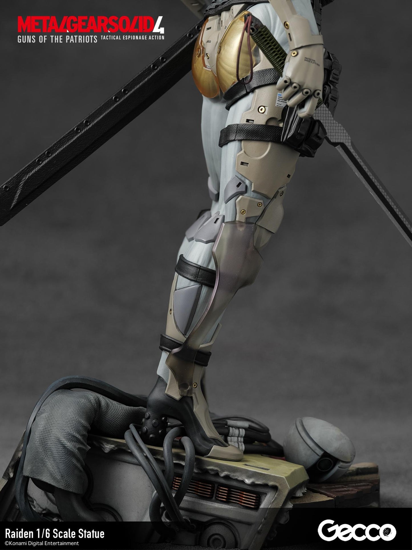 METAL GEAR SOLID 4 GUNS OF THE PATRIOTS, Raiden 1/6 Scale Statue