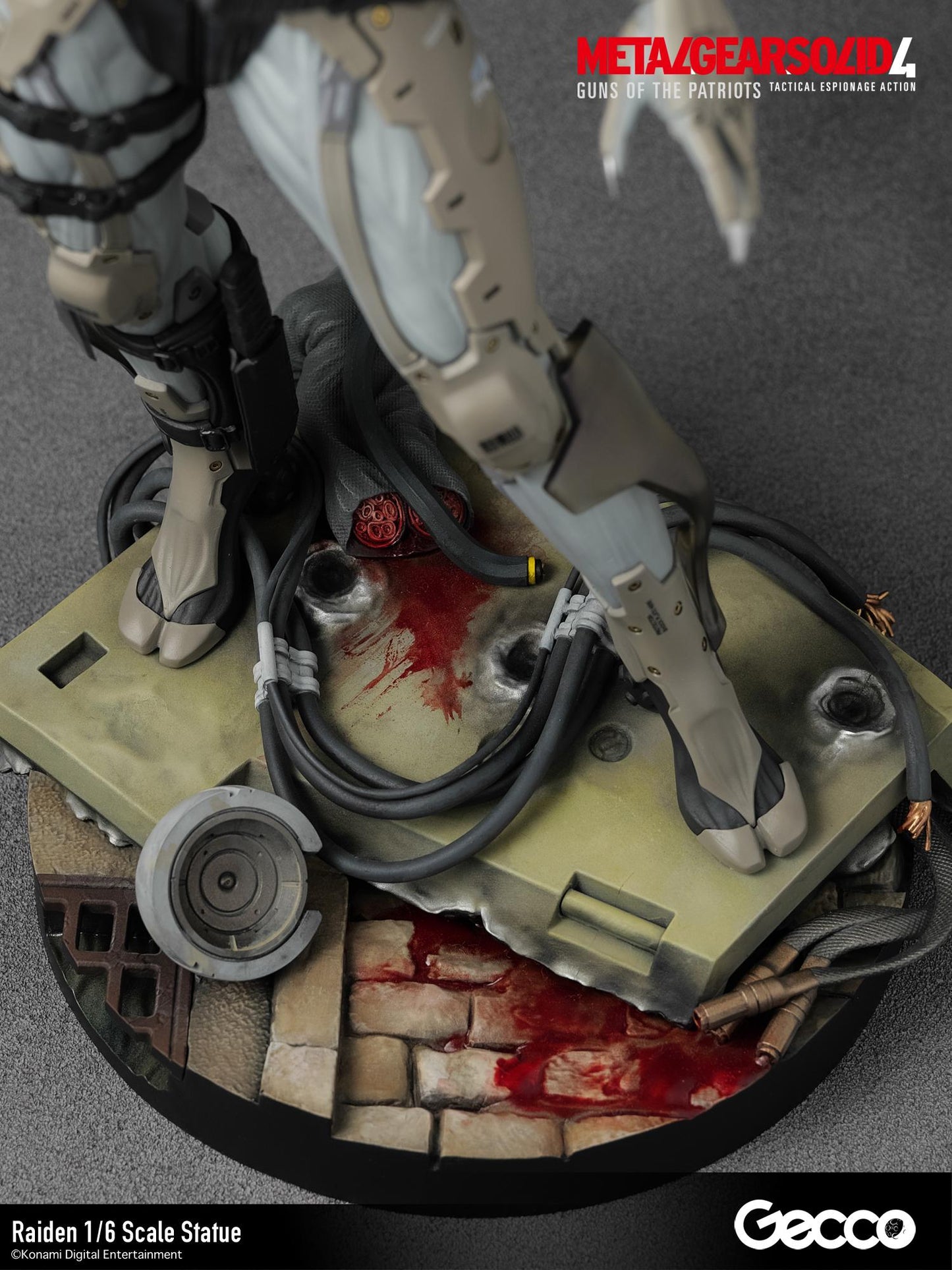 METAL GEAR SOLID 4 GUNS OF THE PATRIOTS, Raiden 1/6 Scale Statue